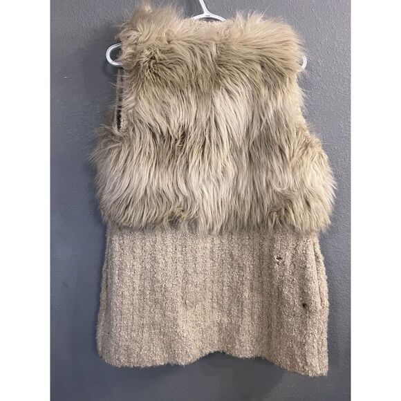 GUESS Los Angeles‎ Faux Fur Vest Women's Tan Sz XS Pre-Owned - Picture 6 of 7